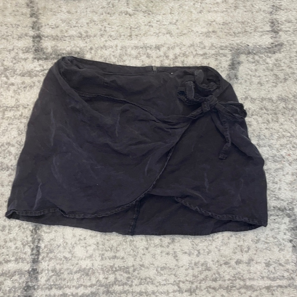 black tie skirt